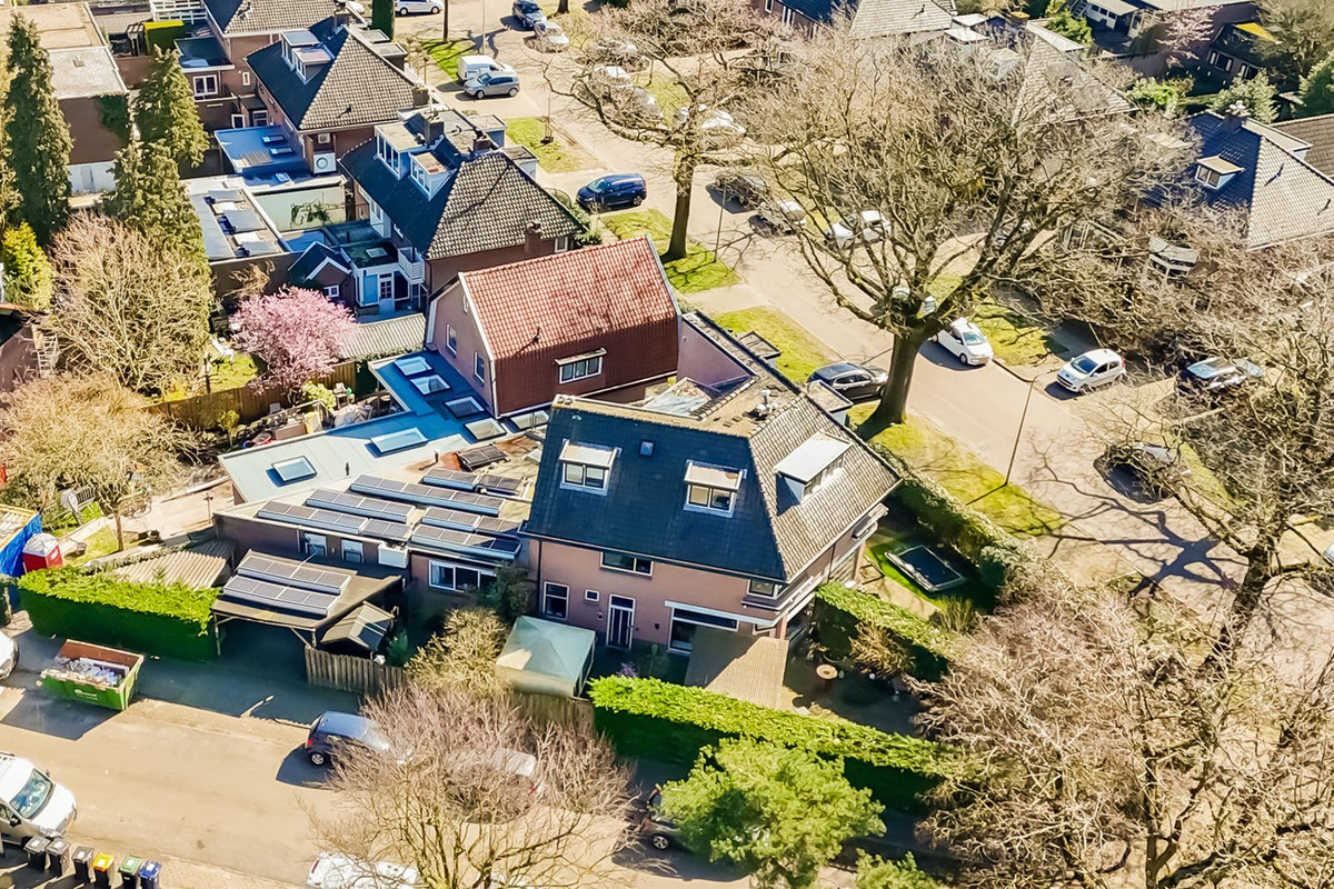 Tussenwoning te koop: Ds. Nahuyslaan 31, Zeist