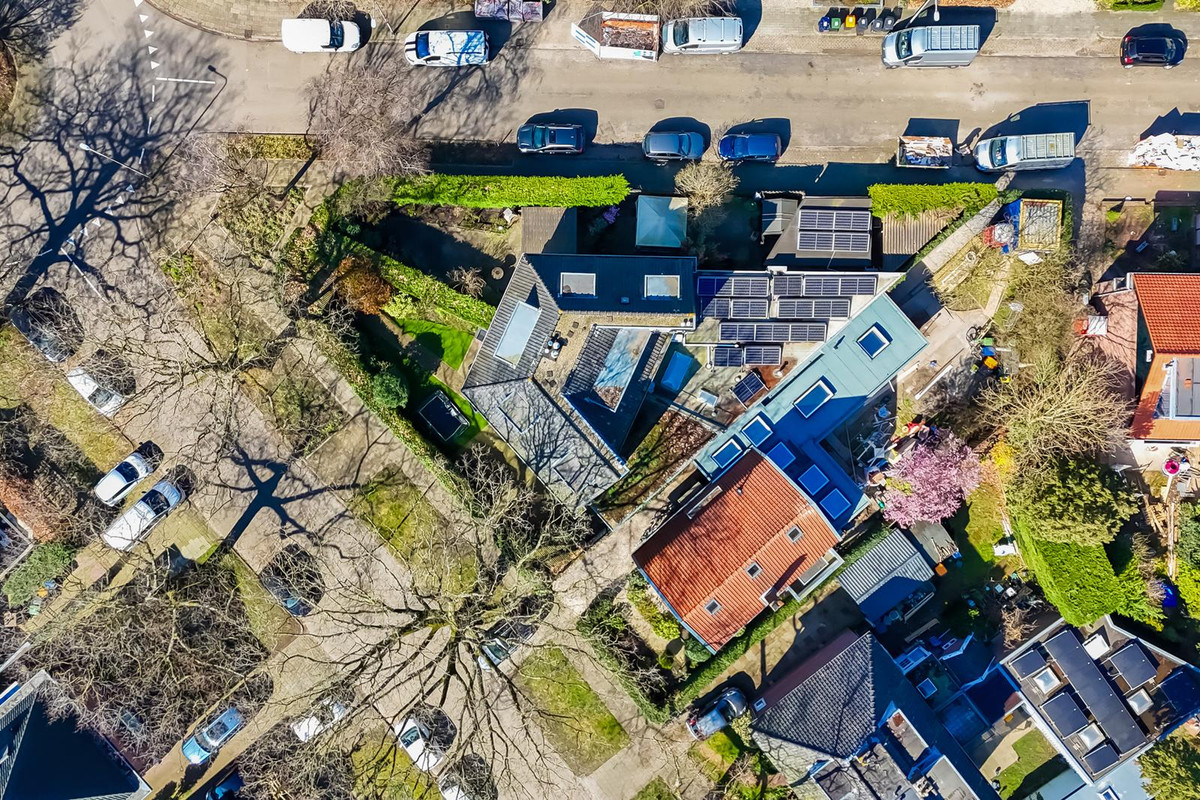 Tussenwoning te koop: Ds. Nahuyslaan 31, Zeist