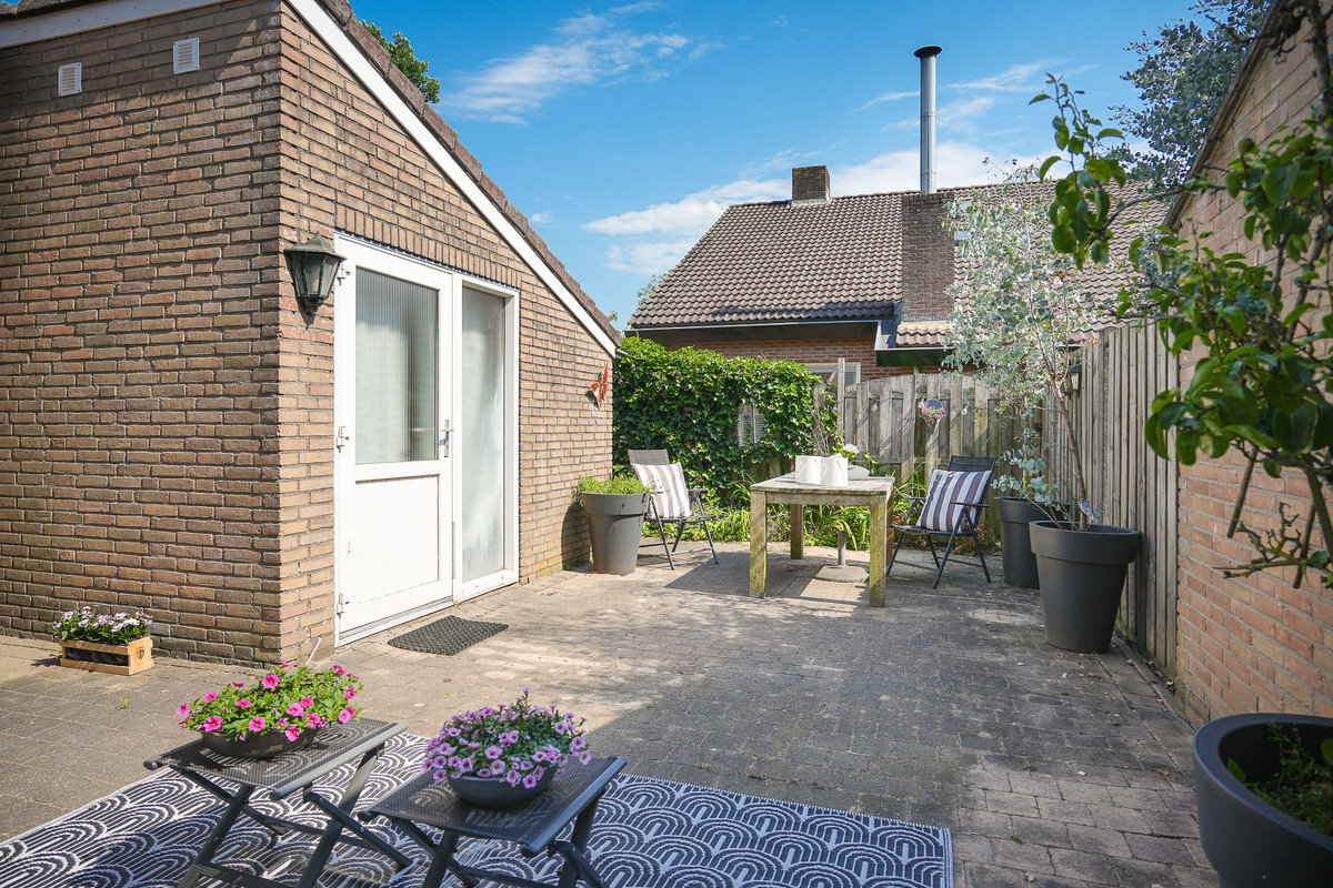 Hoekwoning te koop: Akkerwindelaan 1, Leerdam