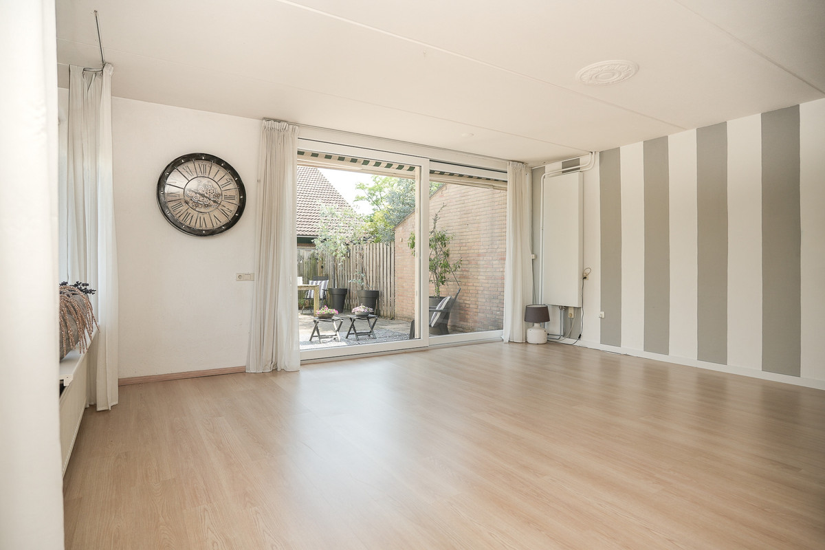 Hoekwoning te koop: Akkerwindelaan 1, Leerdam