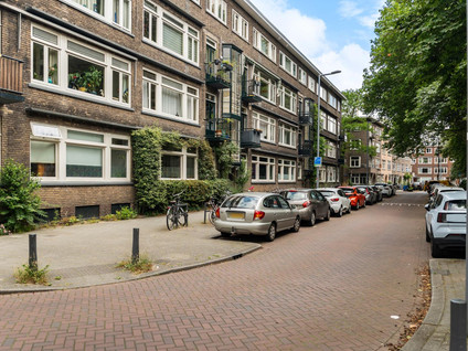 Baljuwplein 7
