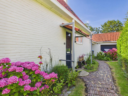 Dorpsstraat 48