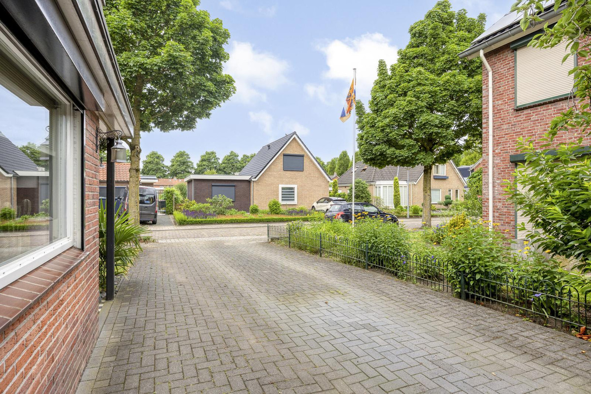 Vrijstaande woning te koop: Troelstrastraat 1, Zelhem