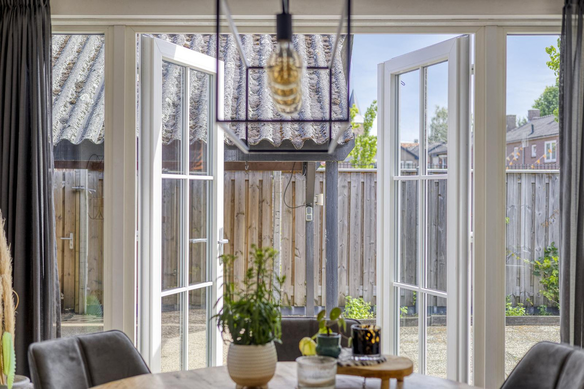 Vrijstaande woning te koop: Troelstrastraat 1, Zelhem