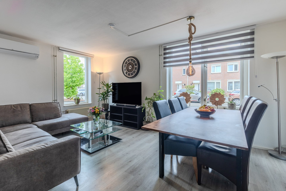 Tussenwoning te koop: Geentstraat 17, Born