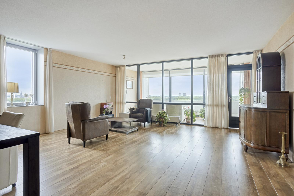 Appartement te koop: Ringbaan-Zuid 300, Tilburg