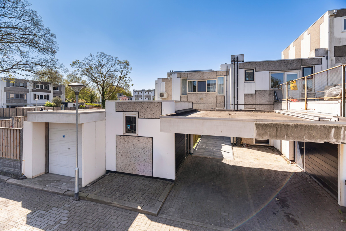 Tussenwoning te koop: Mildenburg 40, Dordrecht