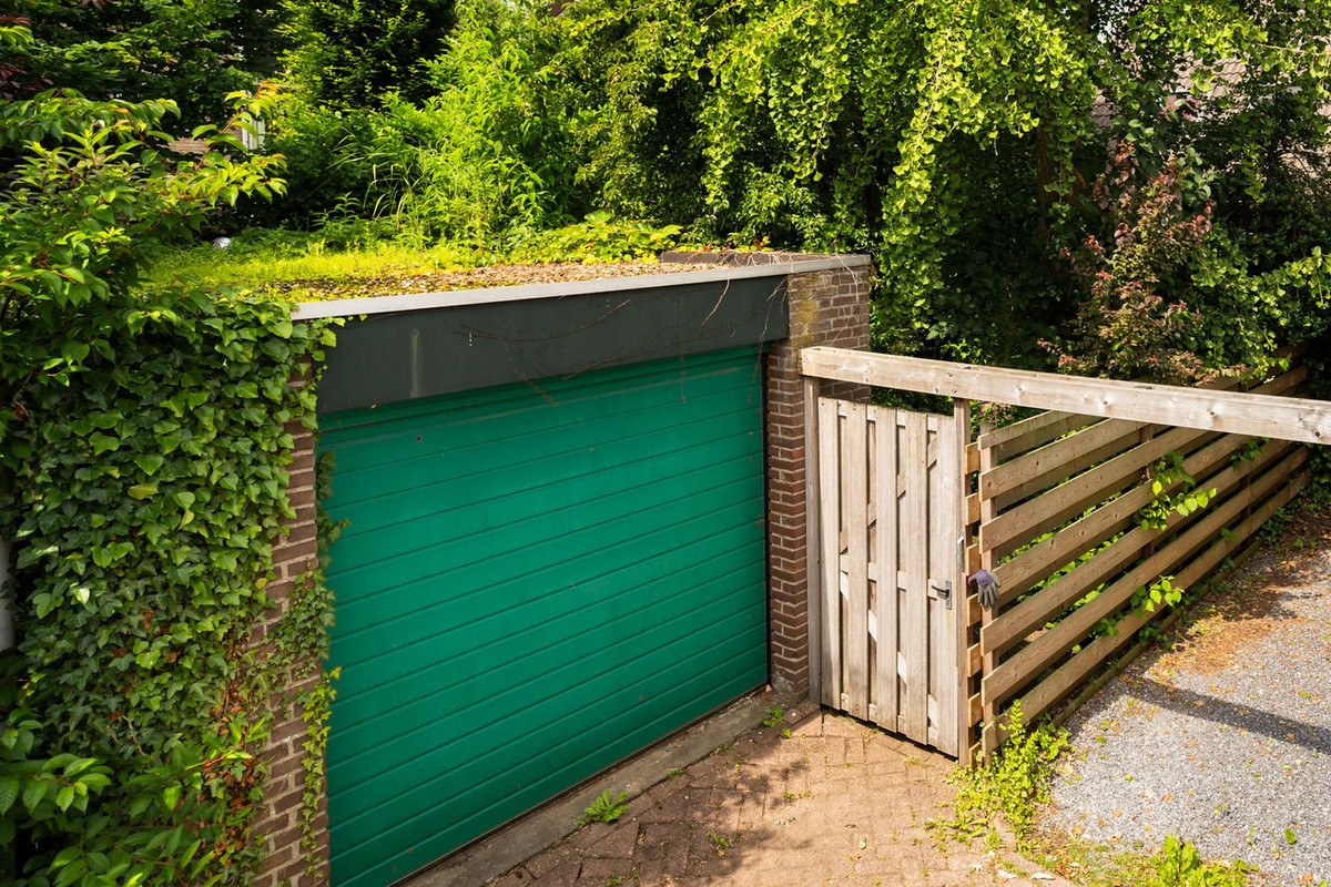 Hoekwoning te koop: Weidezoom 14, Moordrecht
