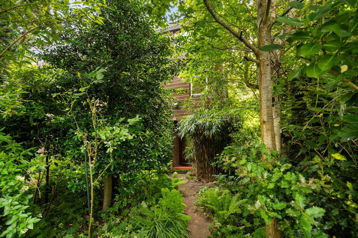 Hoekwoning te koop: Weidezoom 14, Moordrecht