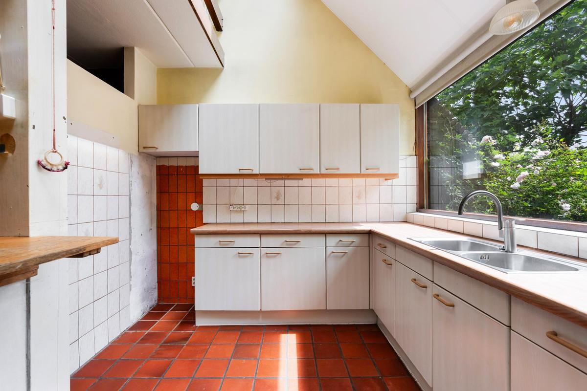 Hoekwoning te koop: Weidezoom 14, Moordrecht