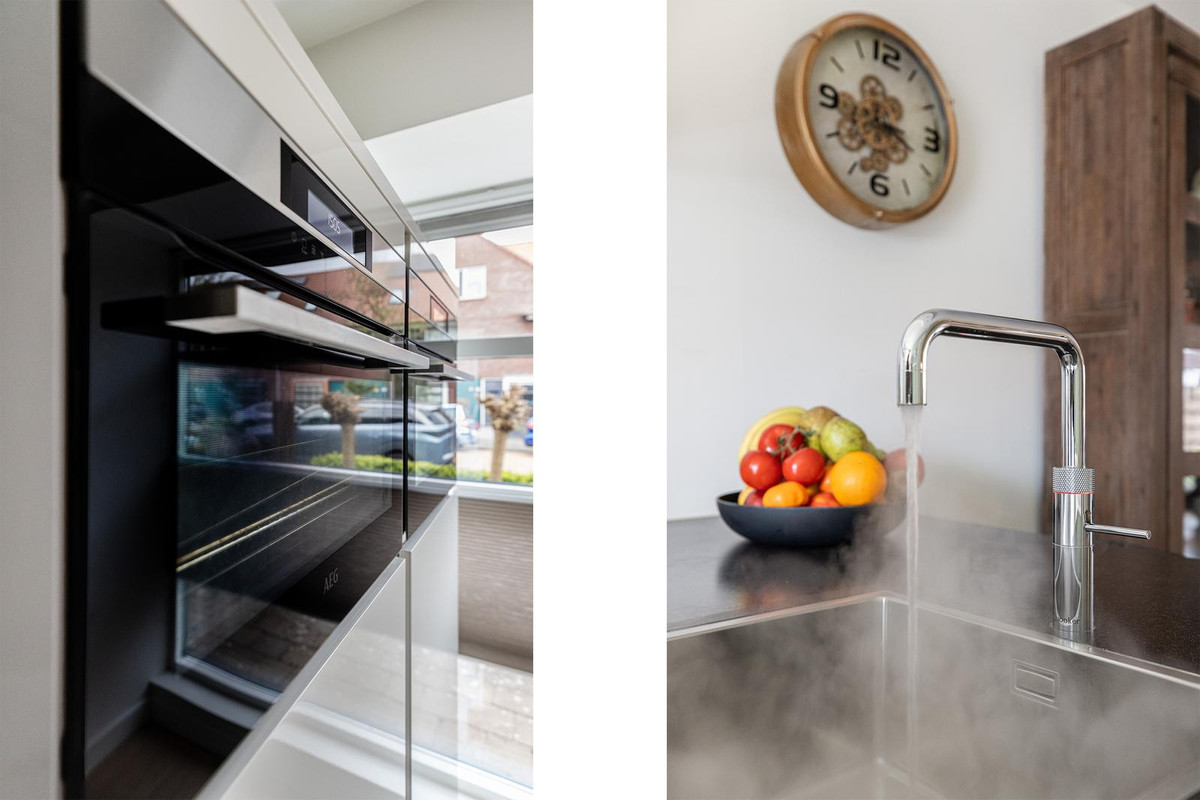 Hoekwoning te koop: Laurens van Kuikstraat 1, Rotterdam