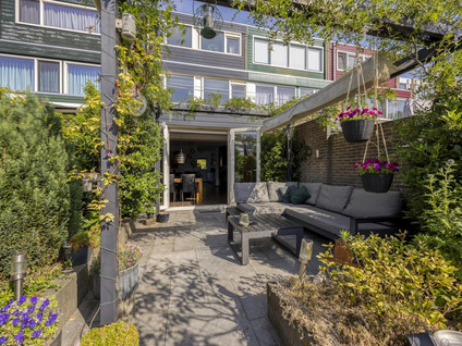 Middenweg 108