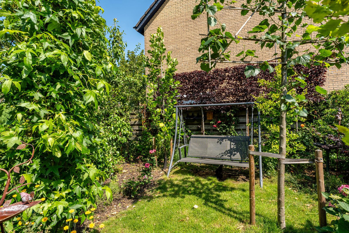 Hoekwoning te koop: Provincienlaan 37, Veendam