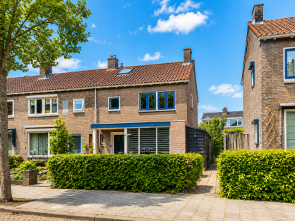 Treubstraat 96