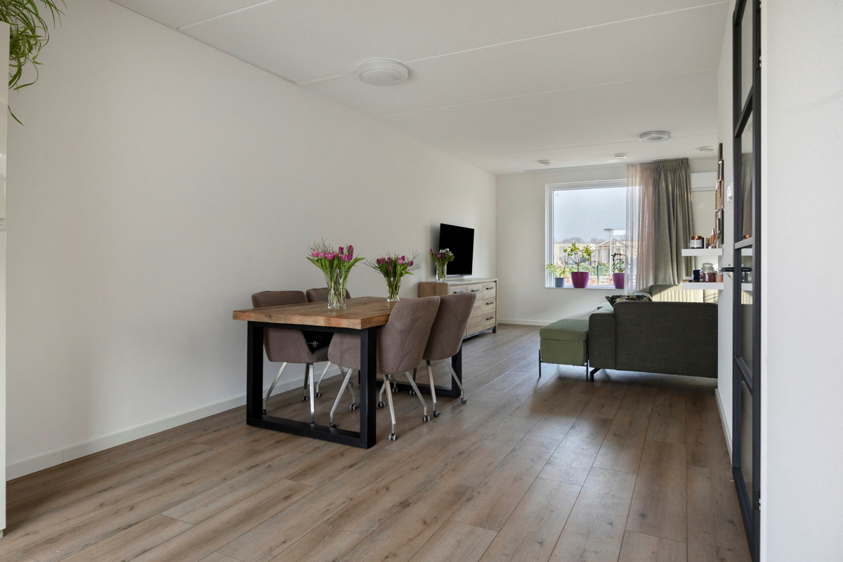 Twee-onder-één-kap te koop: Stalhof 7, Dronten