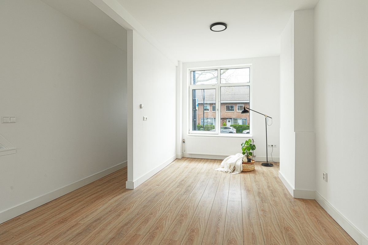 Appartement te koop: Dordtsestraatweg 677B, Rotterdam