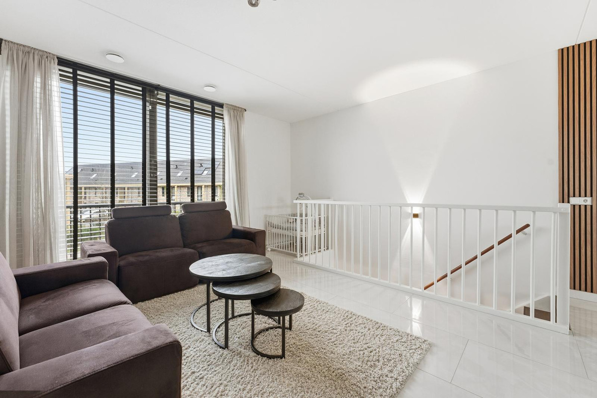 Tussenwoning te koop: Zwembaan 64, Vlaardingen
