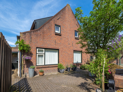 Dorpstraat 1