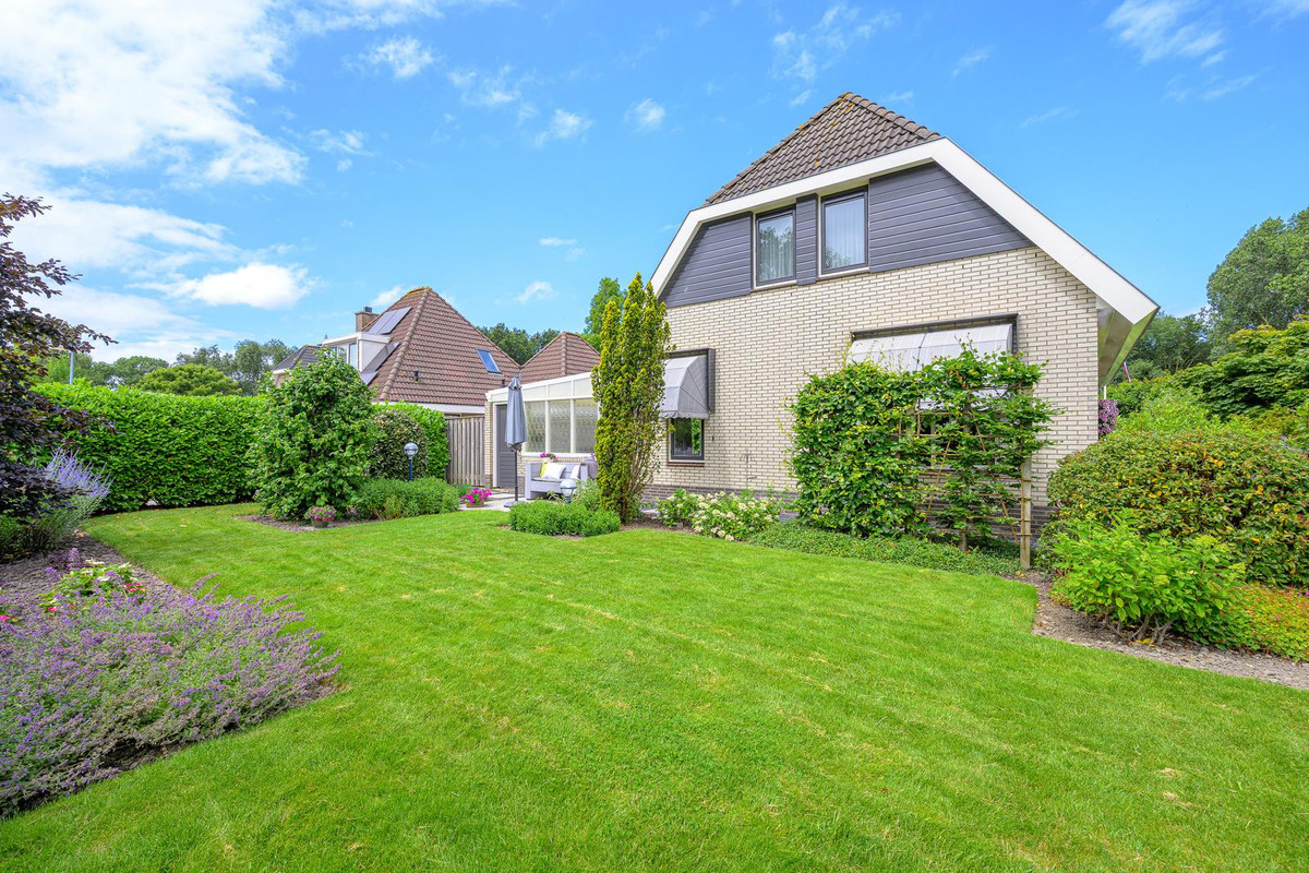 Vrijstaande woning te koop: Bosweid 1, Wervershoof
