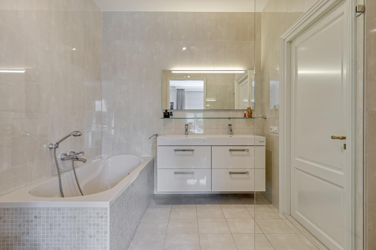 Appartement te koop: Lievevrouwestraat 1B, Bergen Op Zoom