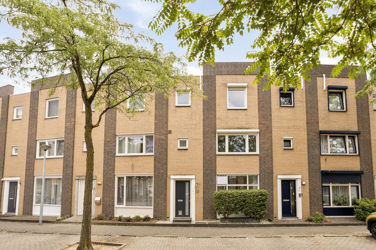Tussenwoning te koop: Gandhiplein 20, Maastricht
