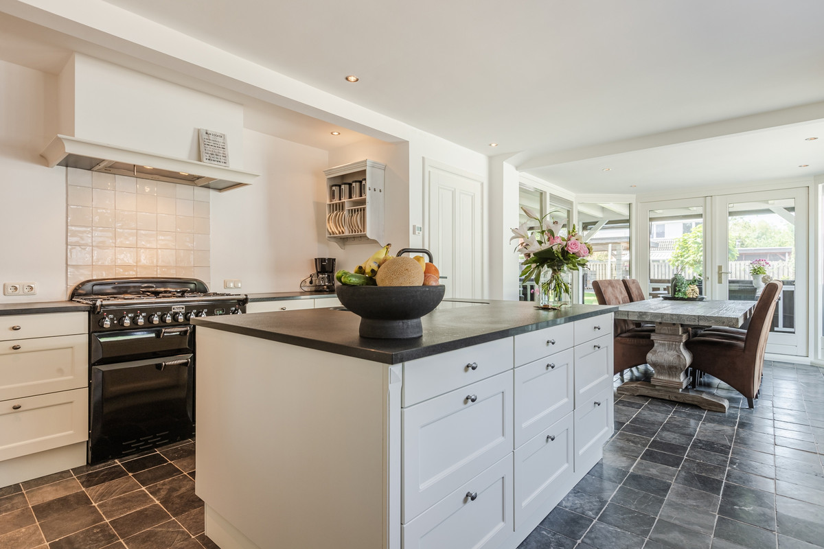 Vrijstaande woning te koop: Transvaal 34, Sleeuwijk