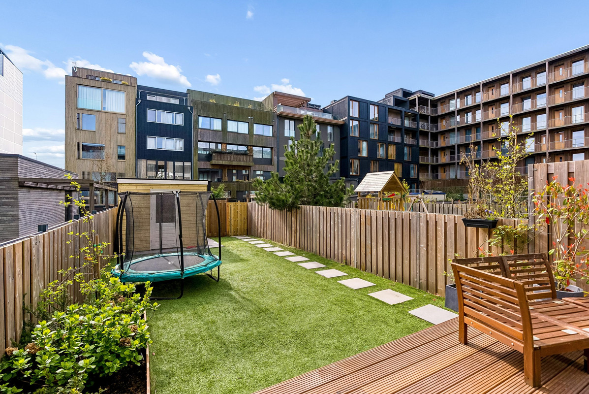 Tussenwoning te koop: Nydia Ecurystraat 12, Amsterdam