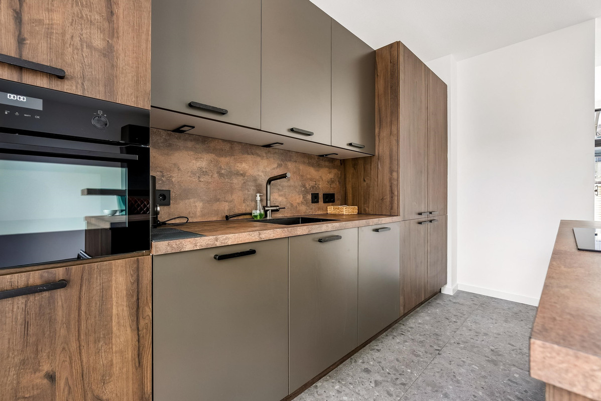 Tussenwoning te koop: Nydia Ecurystraat 12, Amsterdam