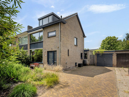 Maasstraat 10