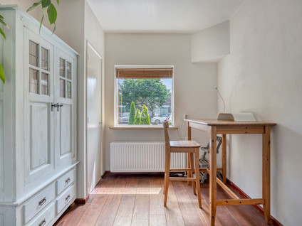 Treubstraat 8