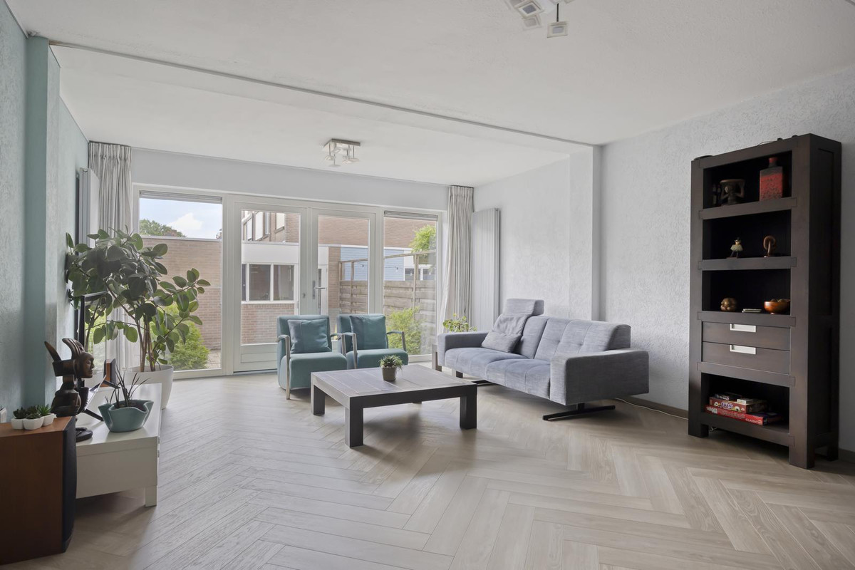Tussenwoning te koop: Hyacintenveld 51, Bergen Op Zoom
