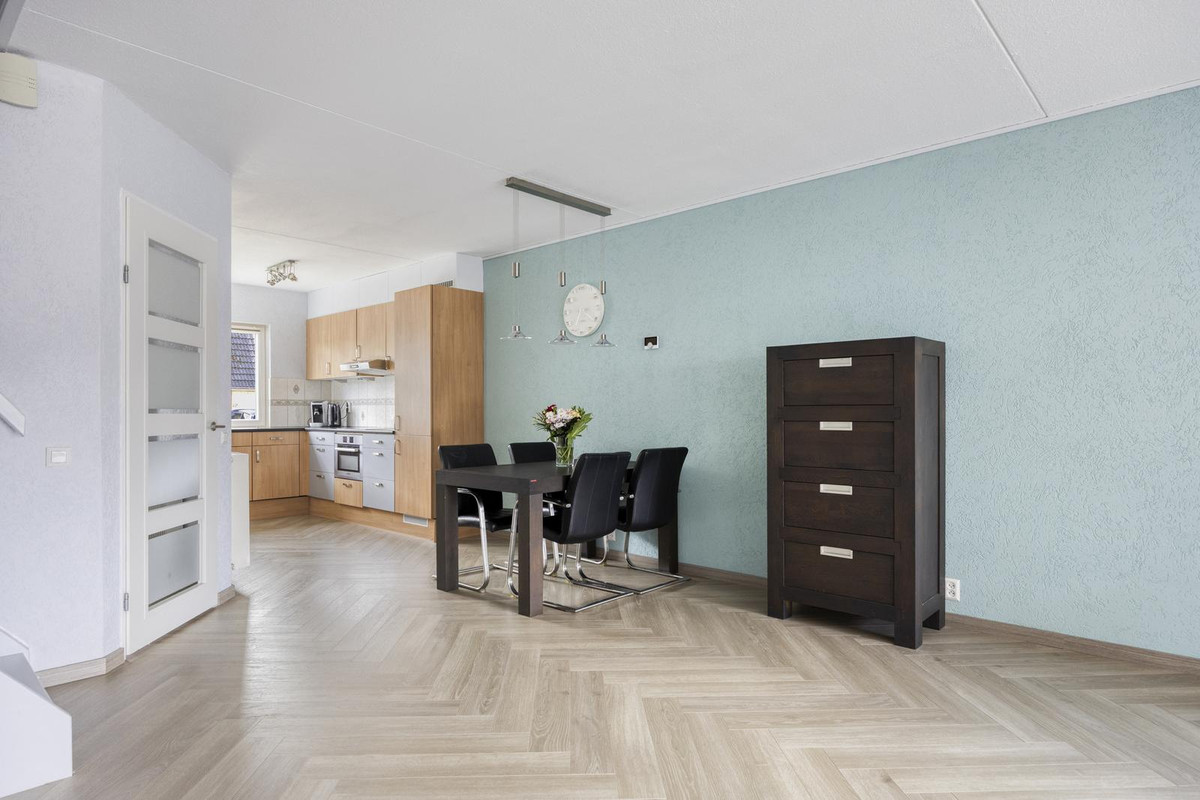 Tussenwoning te koop: Hyacintenveld 51, Bergen Op Zoom