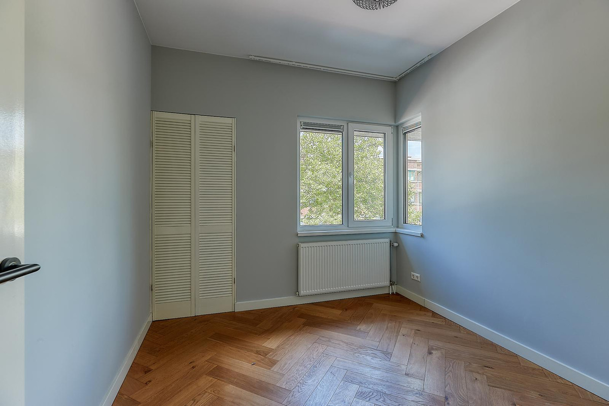 Appartement te koop: Juliana van Stolberglaan 333, 'S-Gravenhage