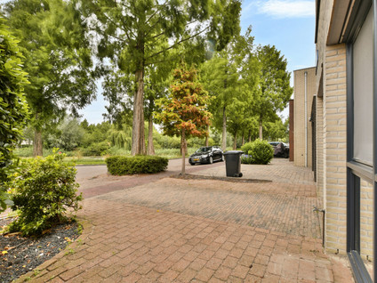 E. du Perronstraat 25