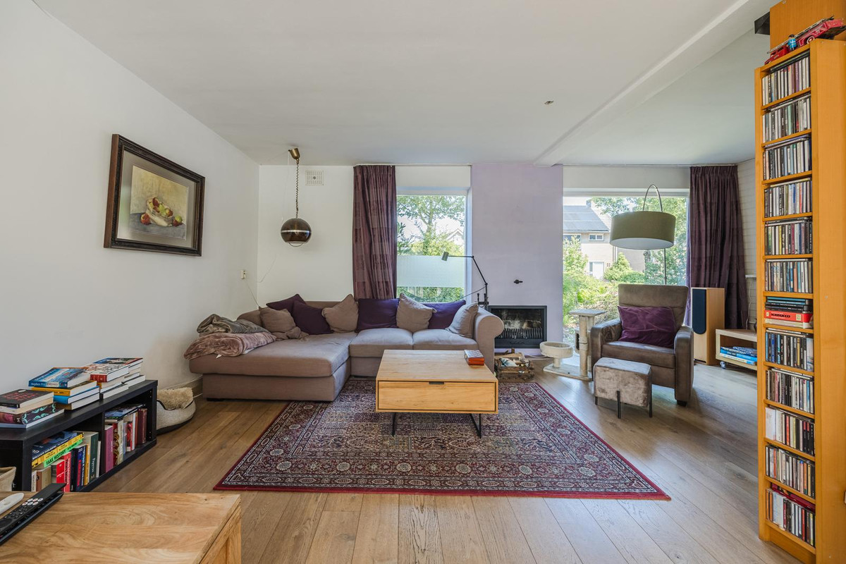 Hoekwoning te koop: Valentina Tereshkovastraat 8, Hilvarenbeek