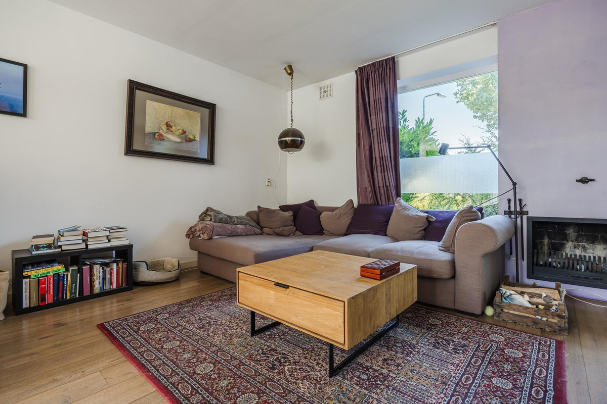 Hoekwoning te koop: Valentina Tereshkovastraat 8, Hilvarenbeek