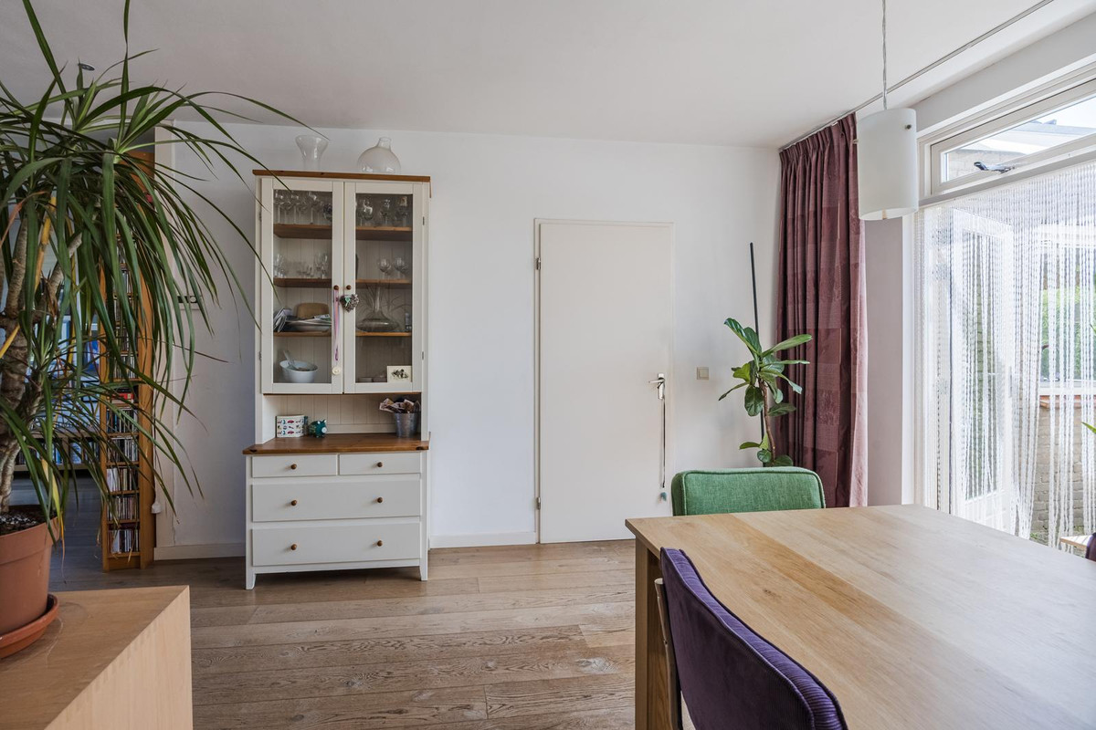 Hoekwoning te koop: Valentina Tereshkovastraat 8, Hilvarenbeek