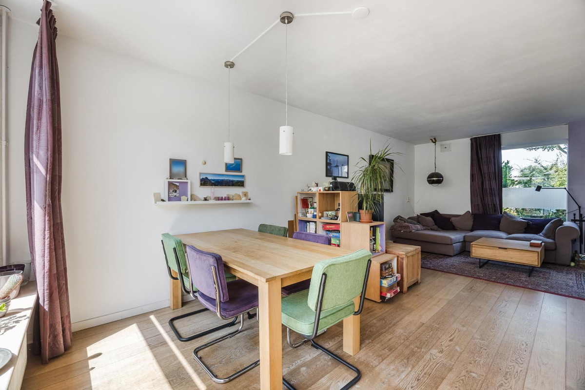 Hoekwoning te koop: Valentina Tereshkovastraat 8, Hilvarenbeek