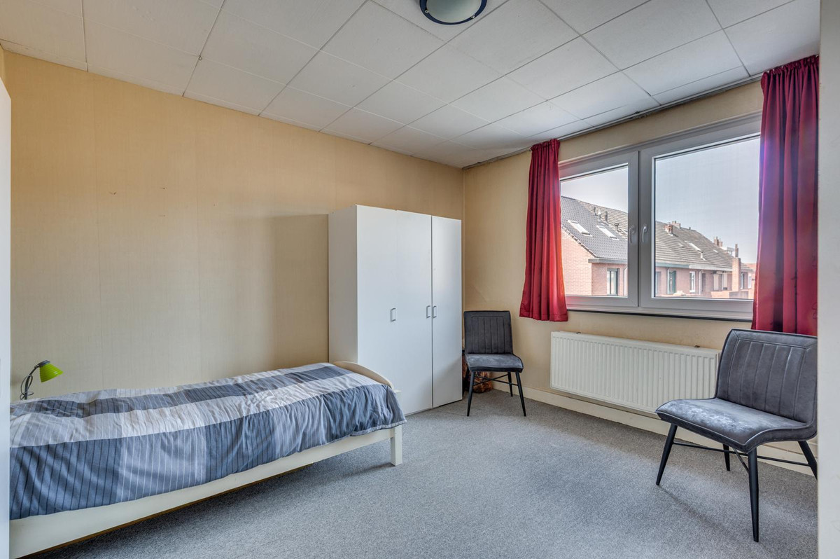 Tussenwoning te koop: Manresastraat 35, Venlo