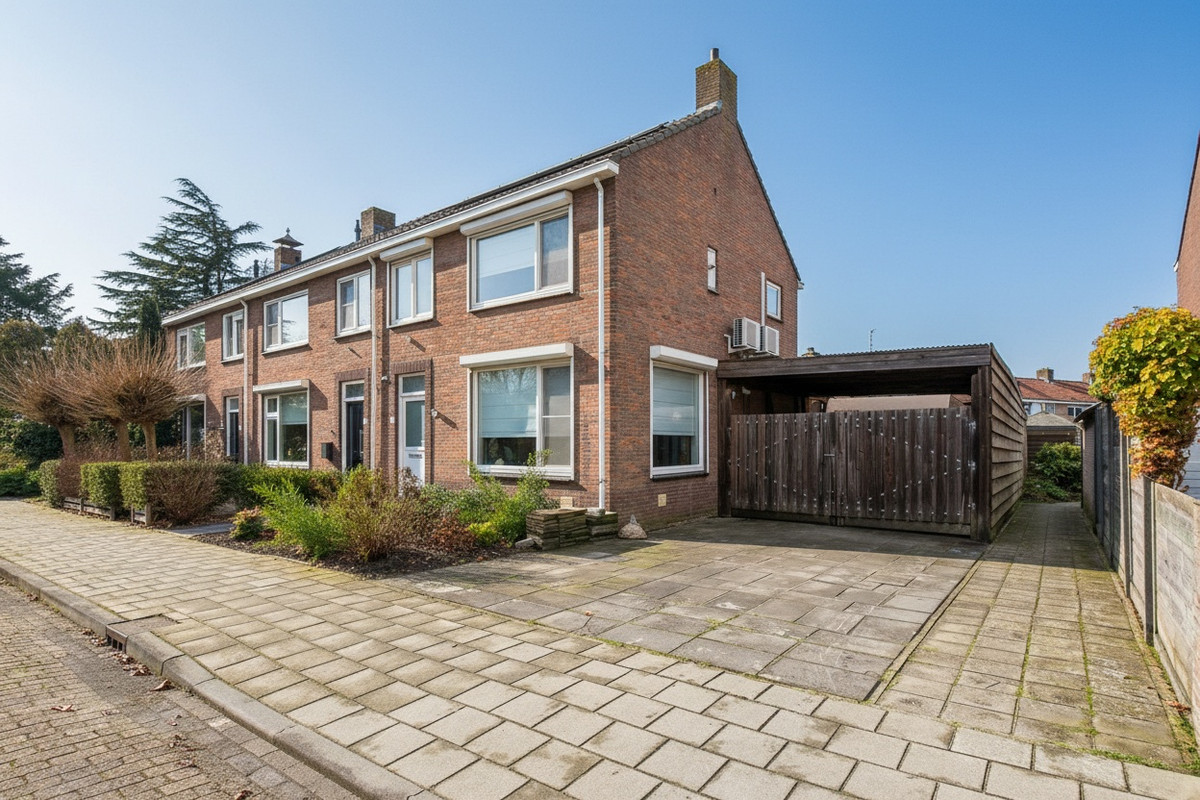 Hoekwoning te koop: Nieuwe Vlissingseweg 334, Middelburg