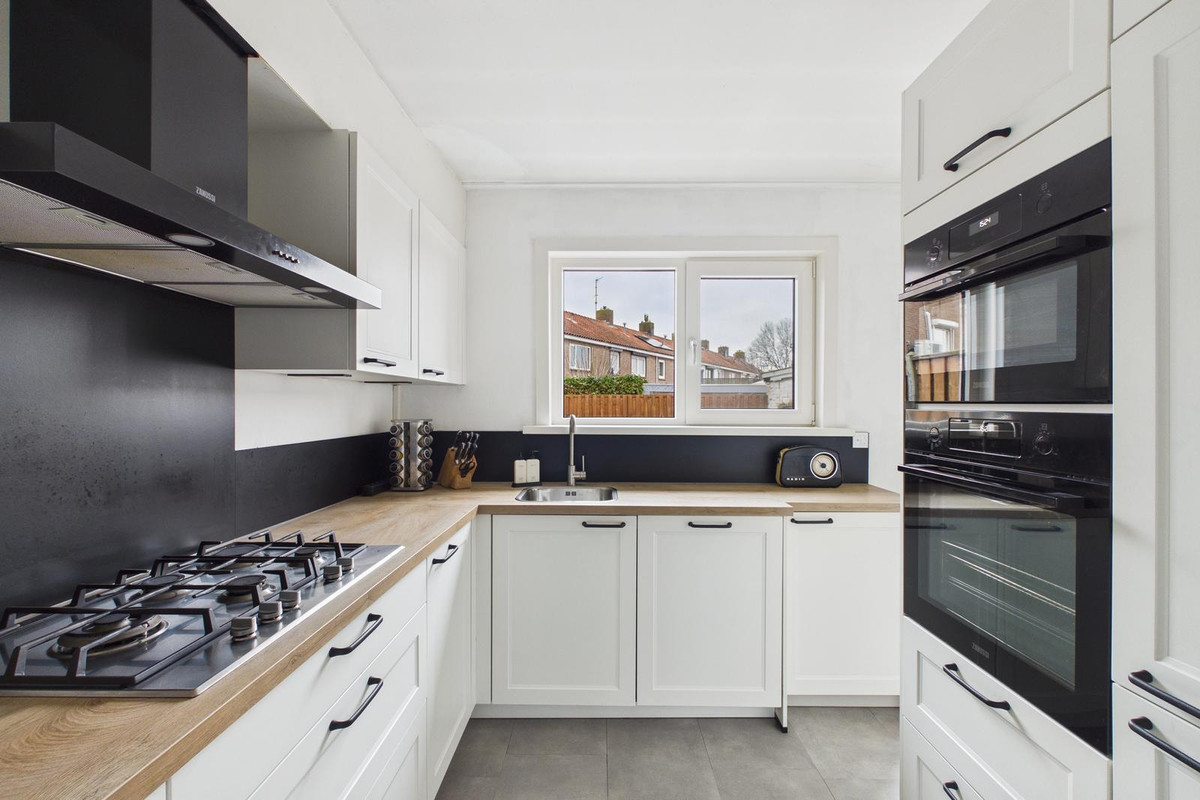 Hoekwoning te koop: Nieuwe Vlissingseweg 334, Middelburg