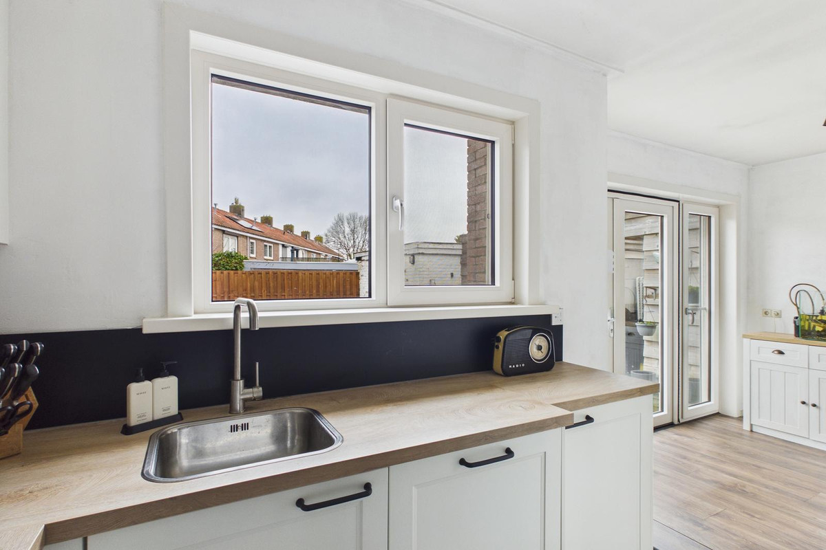 Hoekwoning te koop: Nieuwe Vlissingseweg 334, Middelburg