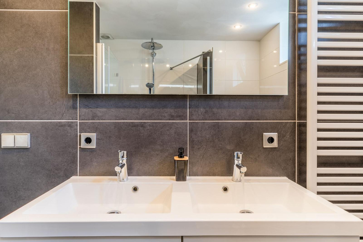 Tussenwoning te huur: Dennelaar 74, Veghel