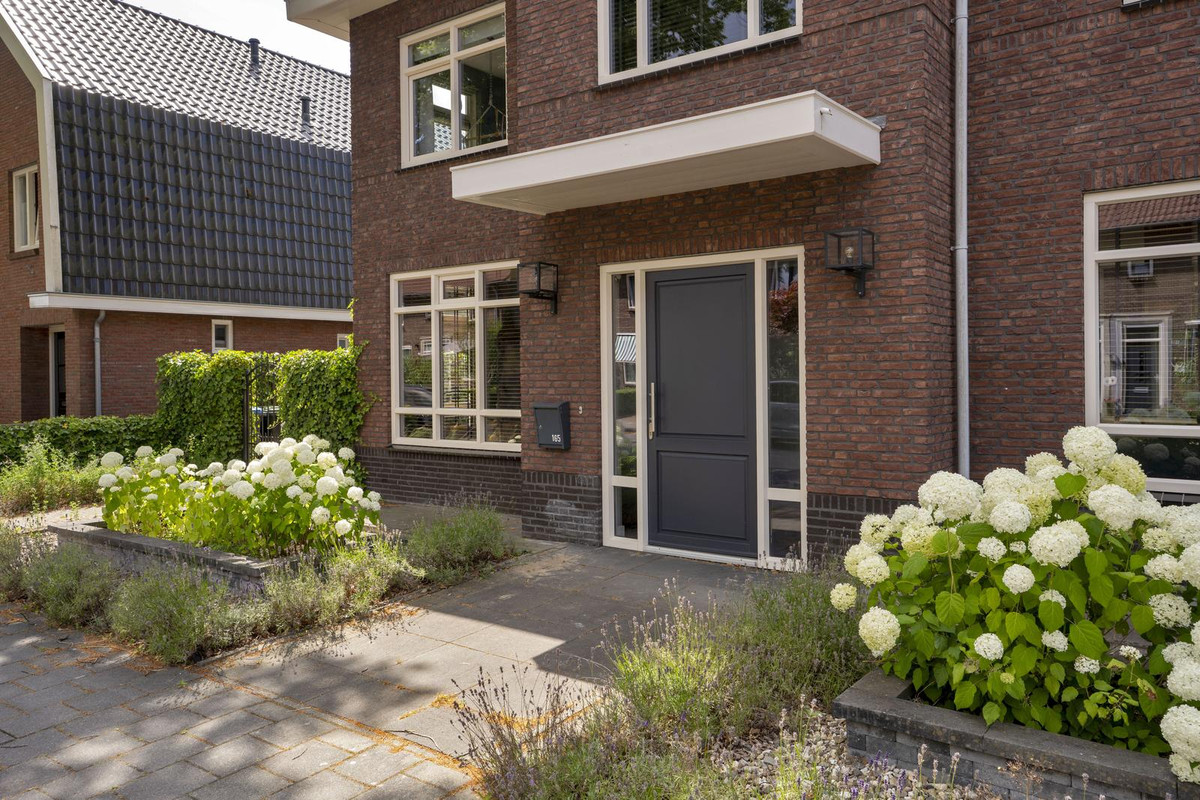 Vrijstaande woning te koop: Voortsweg 165, Enschede