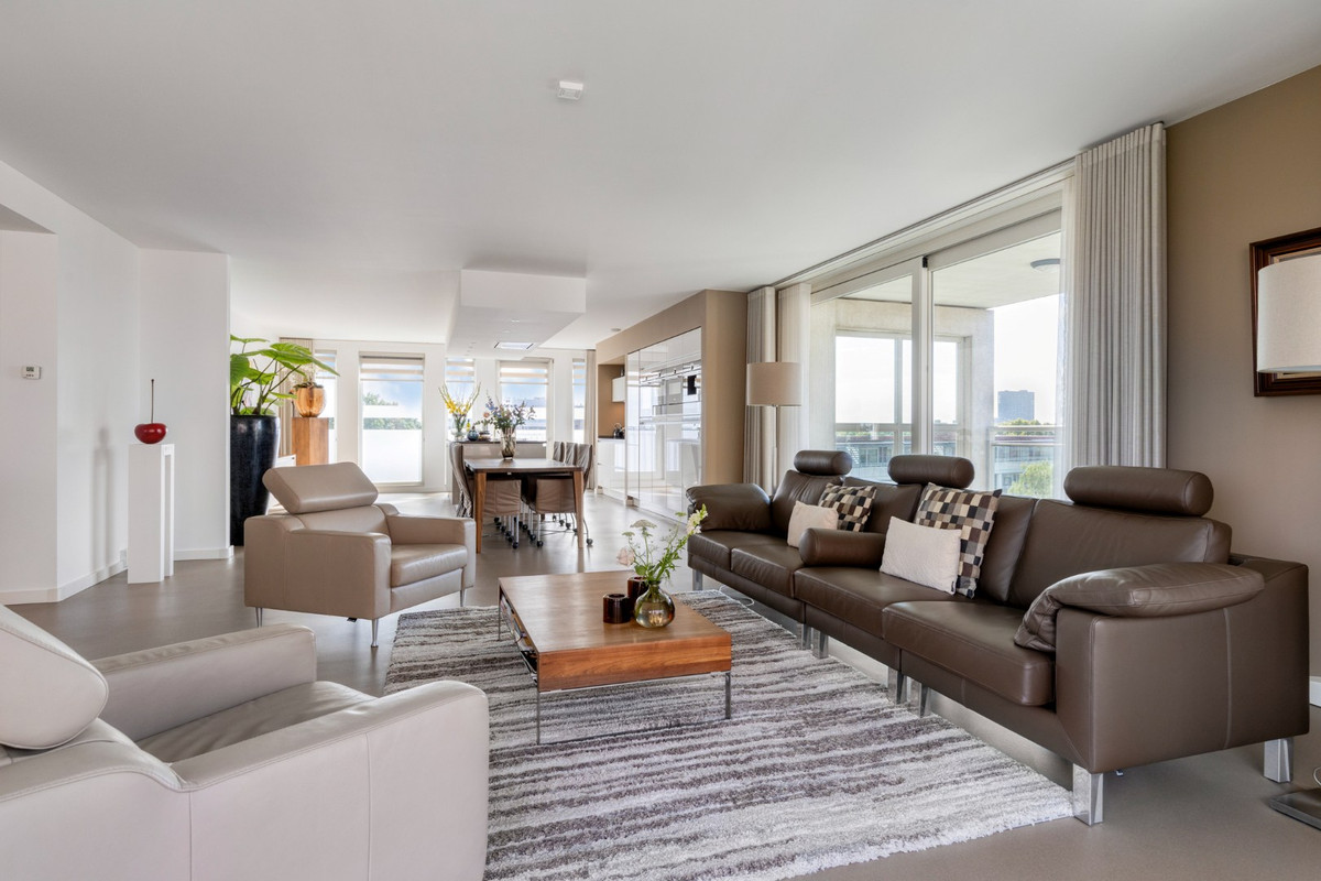 Appartement te koop: Abdijtuinen 421, Veldhoven