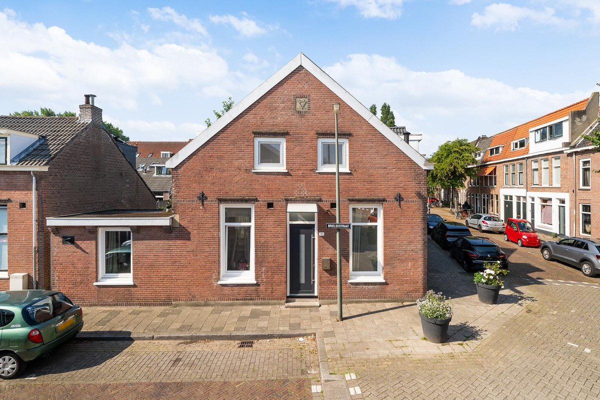 Hoekwoning te koop: Brielsestraat 31, Schiedam