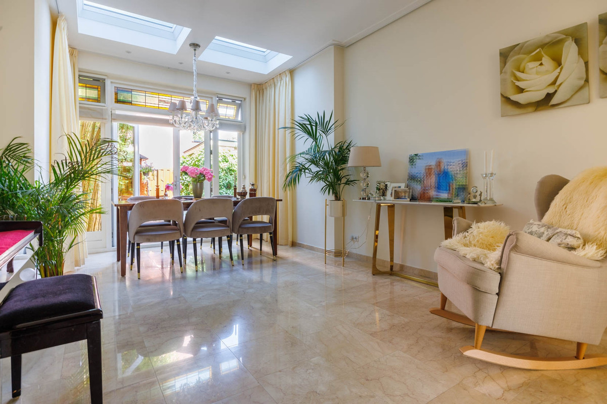 Tussenwoning te koop: Van Den Brandelerkade 19, Leiden