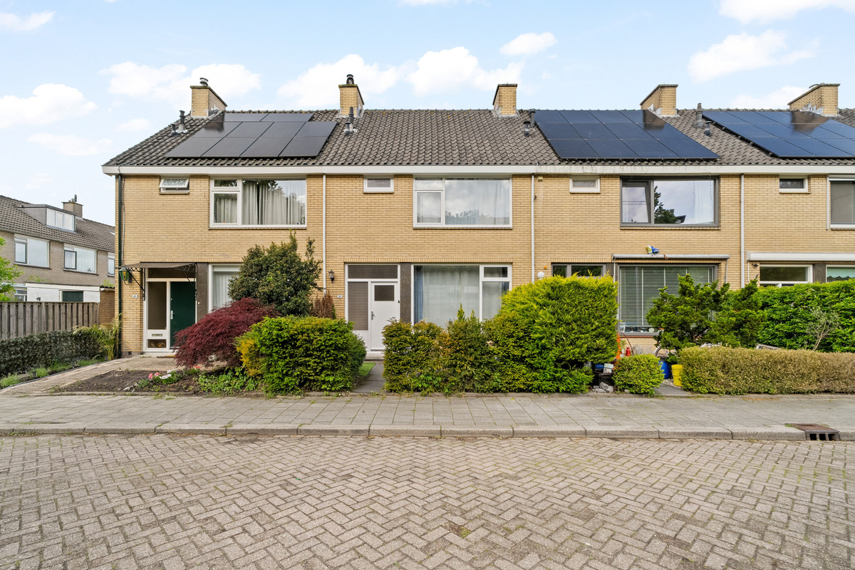 Tussenwoning te koop: IJsselstraat 38, Ridderkerk