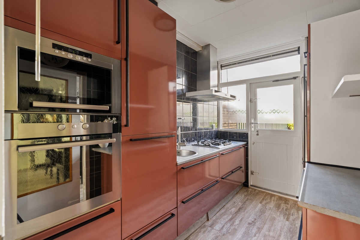 Tussenwoning te koop: IJsselstraat 38, Ridderkerk