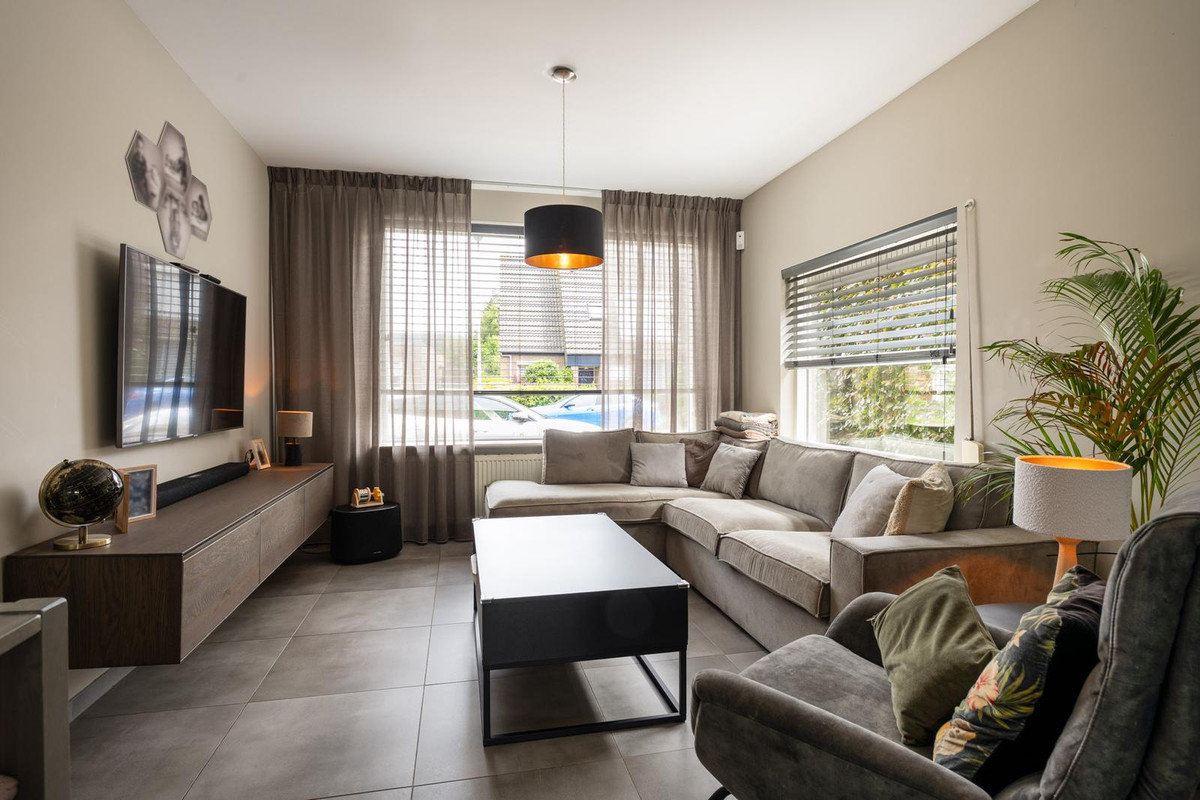 Hoekwoning te koop: Bevrijdingstraat 42, Ossendrecht